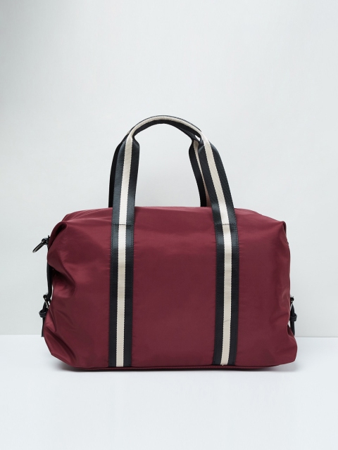 

max Maroon Solid Handheld Bag