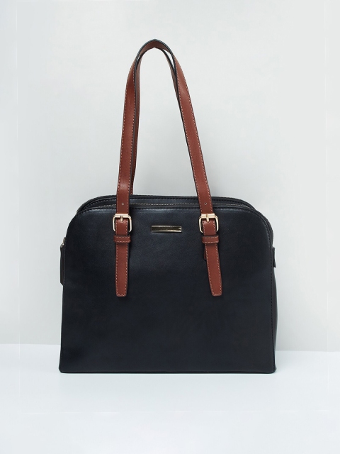 

max Black Solid Shoulder Bag