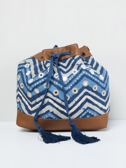 

max Blue Printed Tote Bag