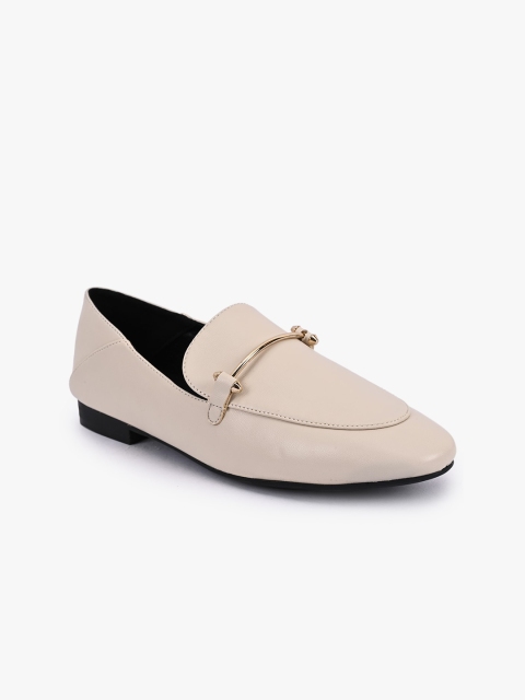 

BuckleUp Women Off-White Solid Synthetic Patent Mules