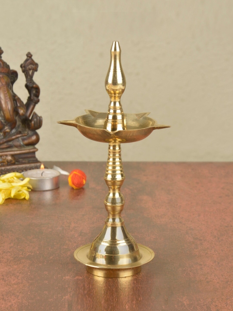

StyleMyWay Gold-Toned Handcrafted Kalash Deepak