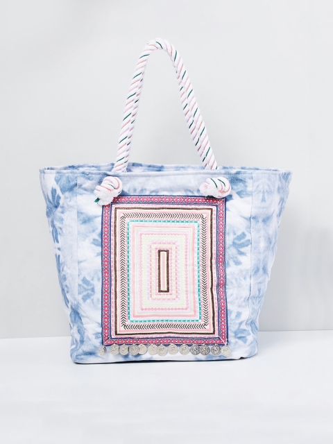

max Off-White & Blue Printed Handheld Bag