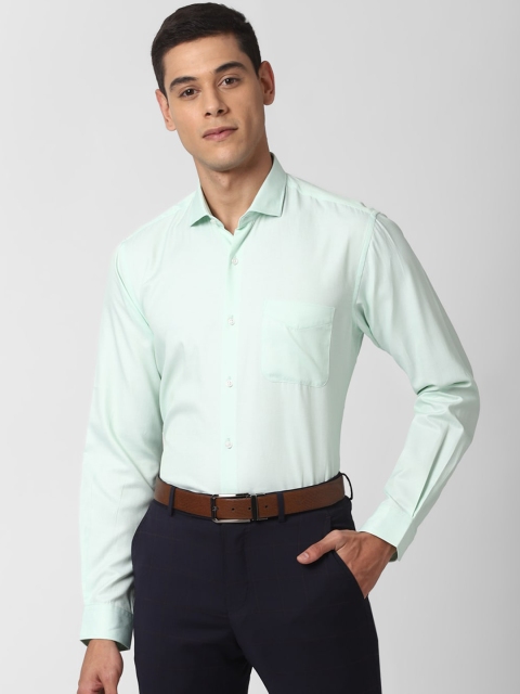 

Peter England Men Green Regular Fit Solid Formal Shirt