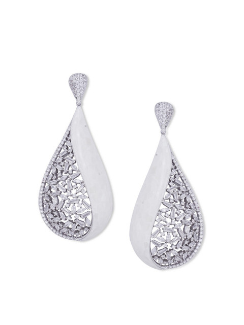 

shaze Silver-Toned Contemporary Drop Earrings