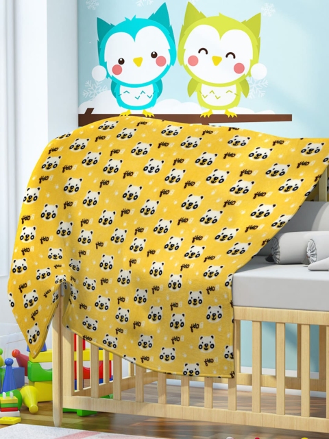 

Florida Yellow & White Cartoon Characters AC Room 300 GSM Single Bed Blanket