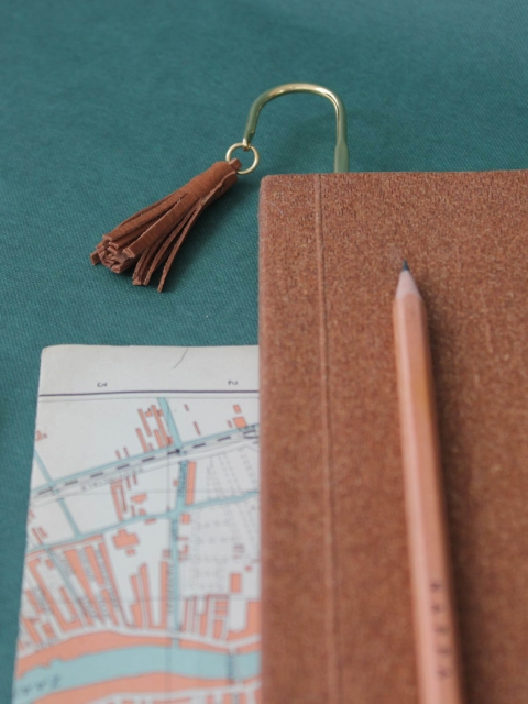 

NAPPADORI BookMark Tan, Gold