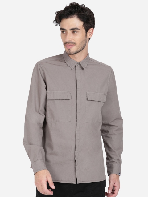 

Breakbounce Men Grey Regular Fit Solid Casual Shirt