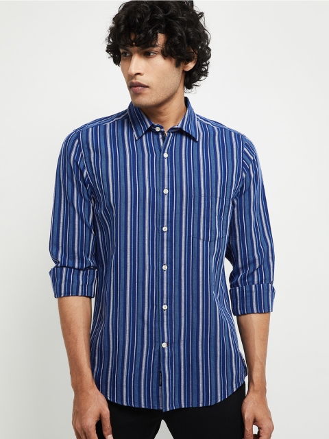 

max Men Blue Regular Fit Striped Casual Shirt