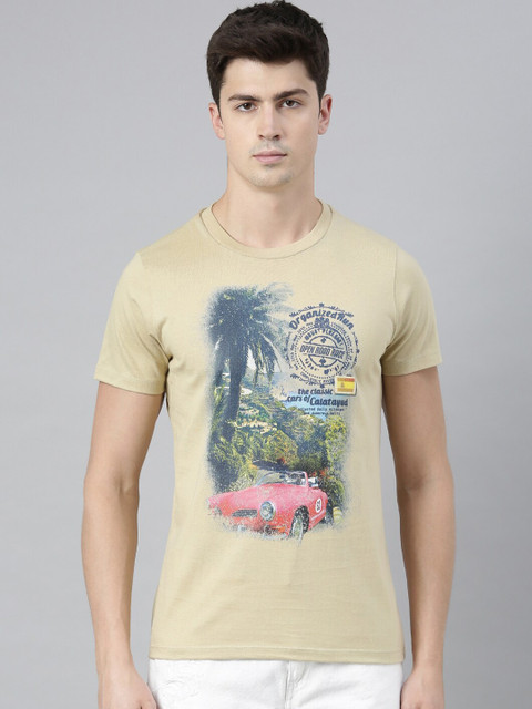

QUANCIOUS Men Beige Printed V-Neck Sustainable T-shirt
