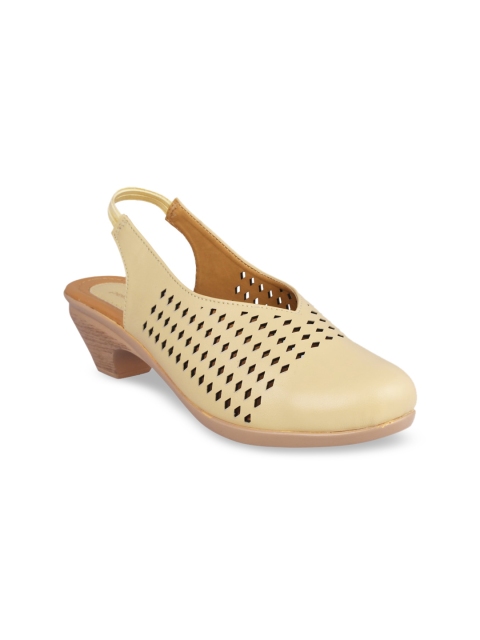pelle albero Women Cream-Coloured Solid Pumps