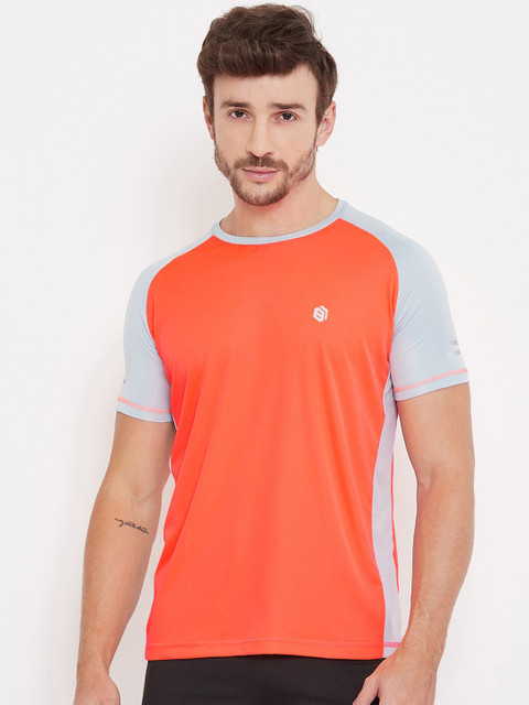 

Bishop Cotton Men Orange Colourblocked Round Neck T-shirt