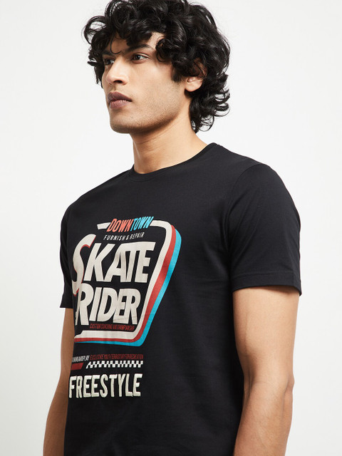 

max Men Black Printed Round Neck T-shirt