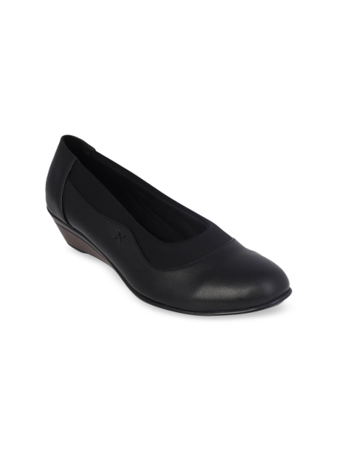 

pelle albero Women Black Solid Pumps