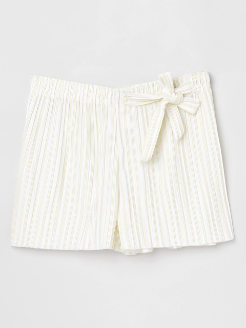 

max Girls Yellow & White Striped Regular Fit Regular Shorts