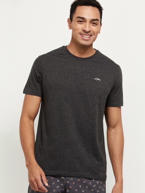 

max Men Grey Solid Round Neck T-shirt