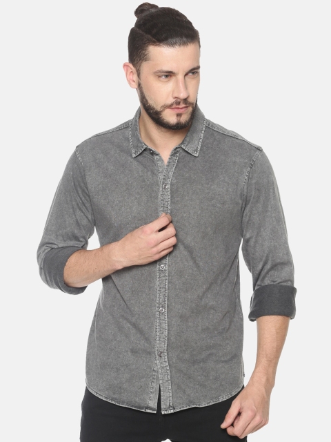 

HALTON HILLS Men Grey Solid Polo Collar T-shirt