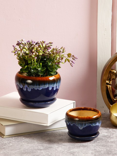 

Aapno Rajasthan Set Of 2 Navy Blue & Brown Aesthetic Planter Pots