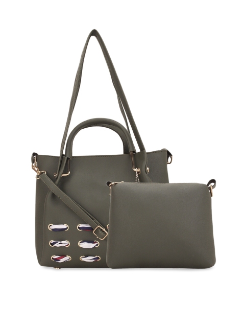 

Ratans Green Embellished Handheld Bag