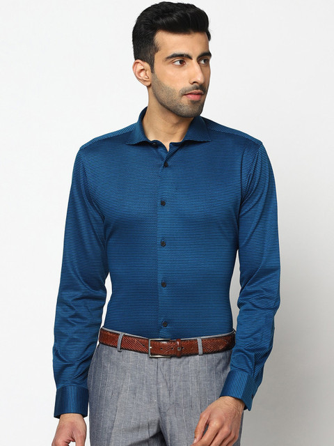 

Blackberrys Men Blue Slim Fit Self Design Cotton Casual Shirt