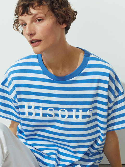 

H&M Women White & Blue Straight-Style T-shirt