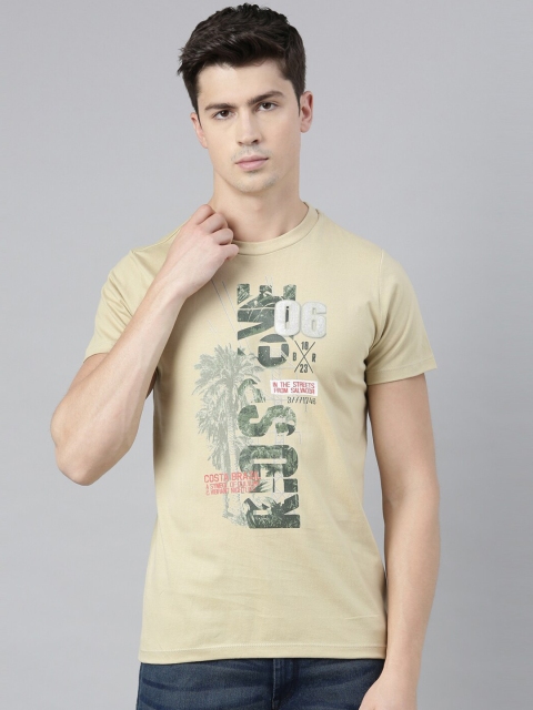 

QUANCIOUS Men Beige Printed Round Neck Sustainable T-shirt