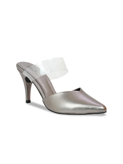 

Inc 5 Women Grey Solid Pumps