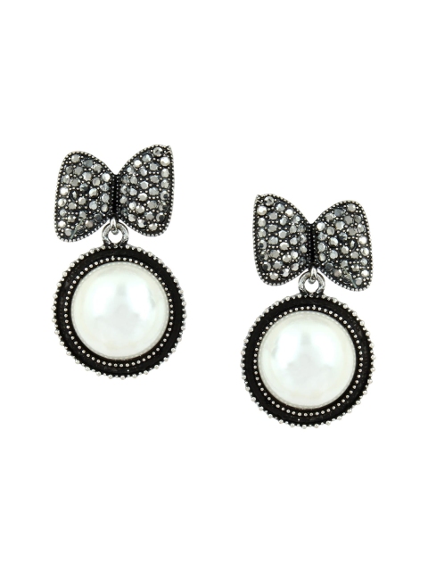 

Mali Fionna White Circular Drop Earrings