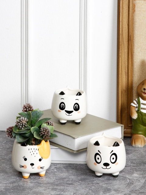 

Aapno Rajasthan Set Of 3 White & Black Printed Ceramic Planters