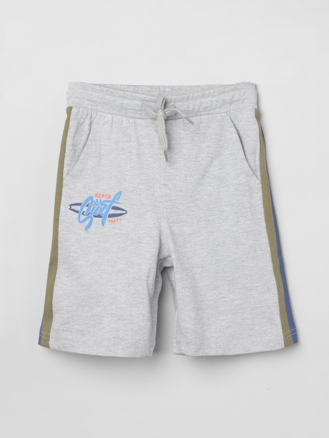 

max Boys Grey Solid Cotton Regular Fit Shorts