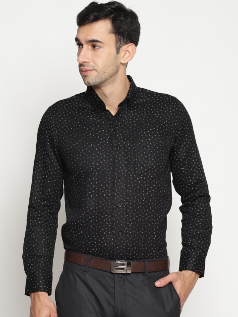 

IVOC Men Black Slim Fit Printed Formal Shirt