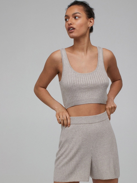 

H&M Women Beige Solid Ribbed Shorts
