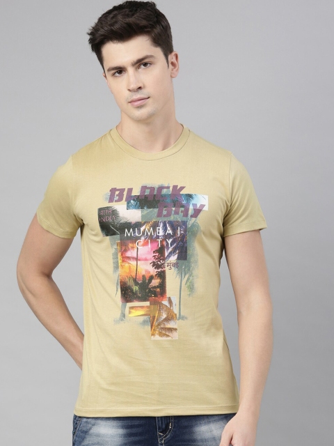 

QUANCIOUS Men Beige Printed Round Neck Sustainable T-shirt