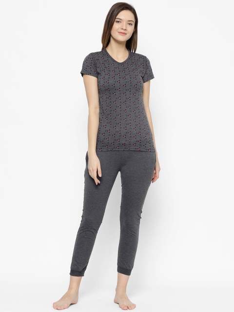 

VIMAL JONNEY Women Grey Printed Night suit