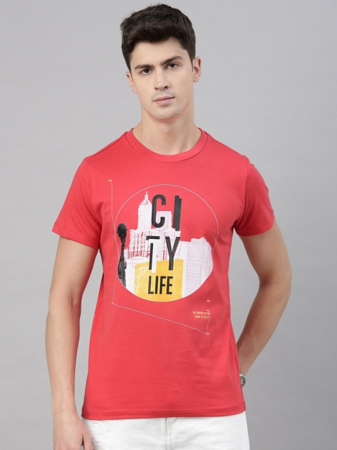

QUANCIOUS Men Coral Printed Round Neck Sustainable T-shirt