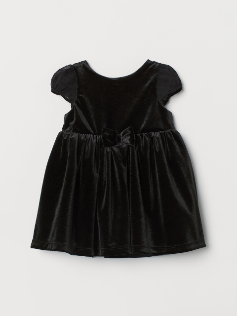 

H&M Girls Black Puff-Sleeved Velour Dress