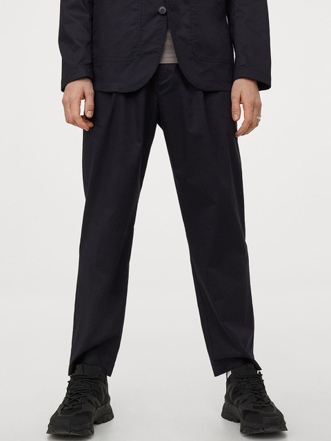 

H&M Men Navy Blue Regular Fit Cropped Joggers