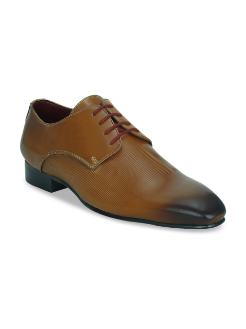 

Get Glamr Men Tan Brown Textured Formal Derbys