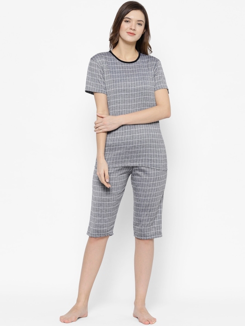 

VIMAL JONNEY Women Black & White Checked Night Suit