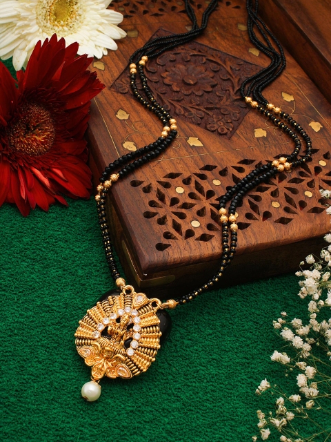 

aadita Gold-Plated Black & White Kundan-Studded & Pearl Beaded Mangalsutra
