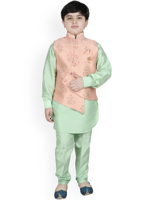

SG YUVRAJ Boys Green Solid Silk Kurta with Churidar