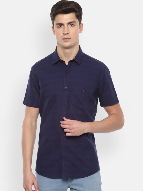 

Louis Philippe Sport Men Navy Blue Slim Fit Checked Casual Shirt