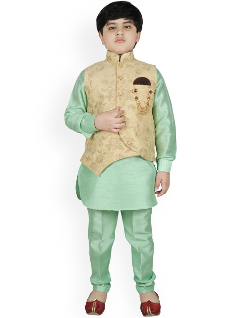 

SG YUVRAJ Boys Green Solid Kurta with Trousers & Nehru jacket