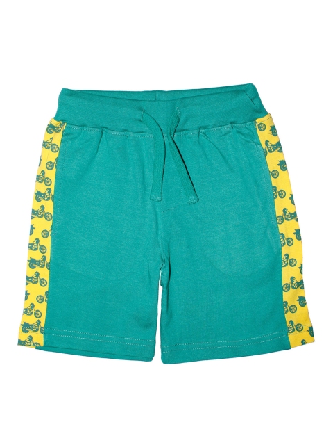 

KiddoPanti Boys Green Solid Pure Cotton Regular Fit Shorts