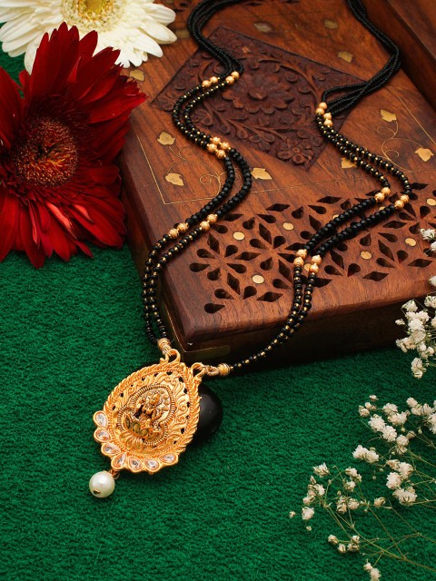 

aadita Gold-Plated Black & White Kundan-Studded & Pearl Beaded Mangalsutra