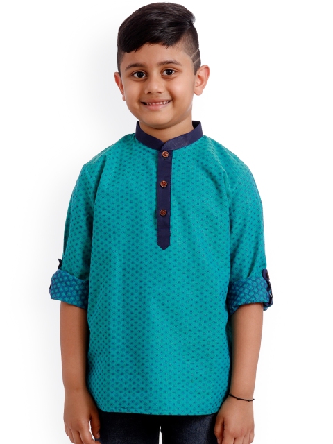 

SOULFULLY INDIAN Boys Sea Green & Blue Thread Work Mandarin Collar Roll-Up Sleeves Kurta