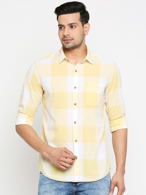 

Mufti Men Yellow & White Slim Fit Checked Pure Cotton Casual Shirt