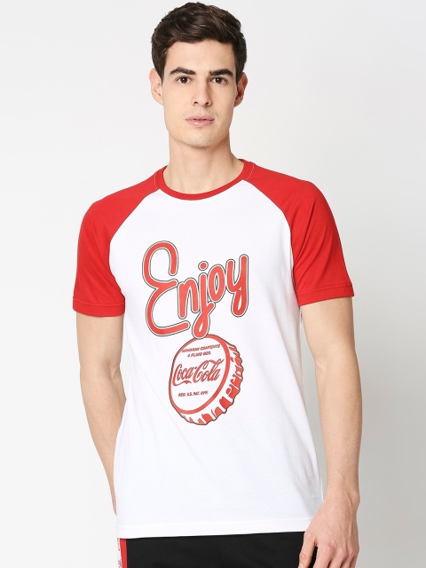 

Bewakoof Men White & Red Coca Cola Print Round Neck T-shirt