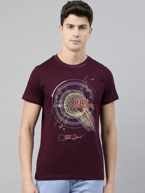 

QUANCIOUS Men Maroon Printed Round Neck Sustainable T-shirt