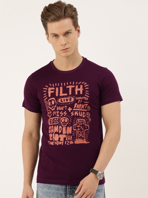 

QUANCIOUS Men Maroon Solid V-Neck Sustainable T-shirt