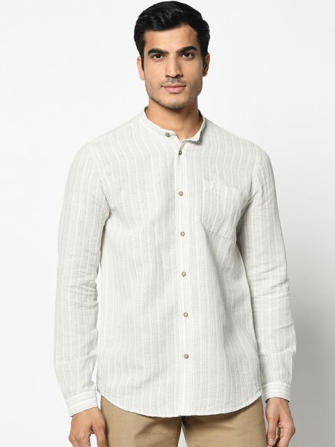 

Blackberrys Men White Slim Fit Striped Casual Shirt